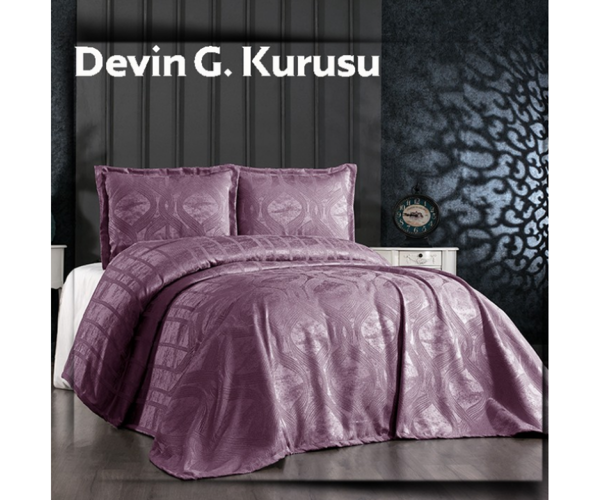 Devin Yatak Örtüsü
